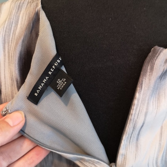 Banana Republic silk Dress size 12 - Picture 3 of 5